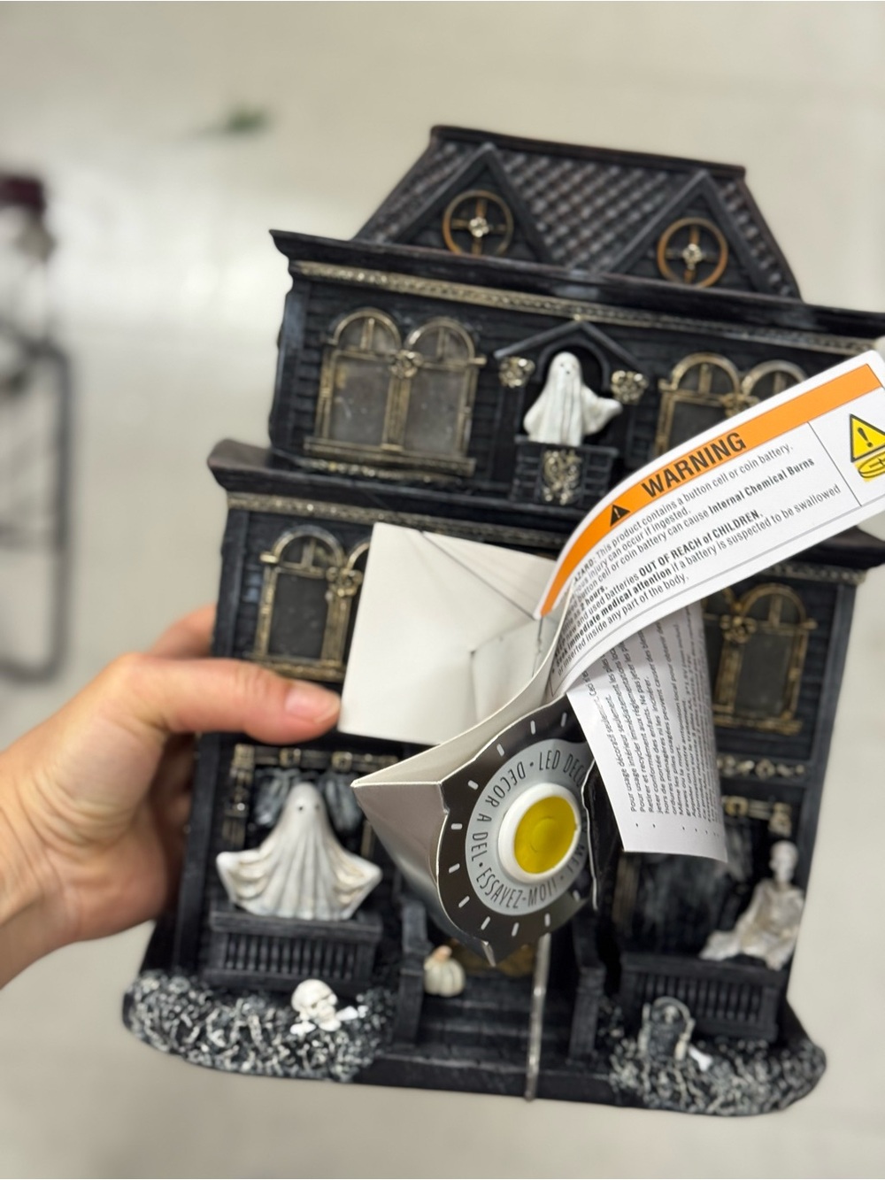 Haunted Mansion LED Halloween Decoration - Black & White